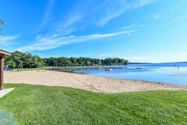 4117 Lake AVENUE, Delavan, WI 53115