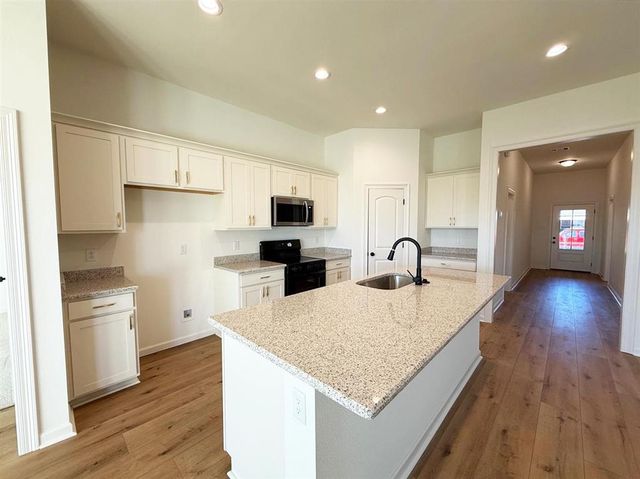 213 SUMMIT Avenue, Sulphur, LA 70665