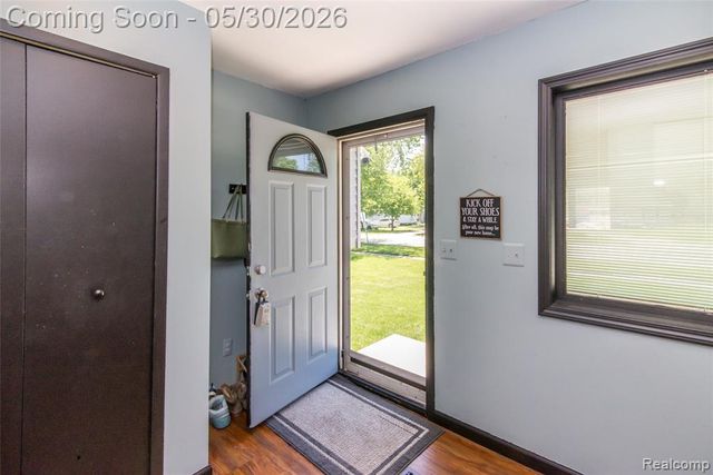 32704 Ann Arbor Trail, Westland, MI 48185