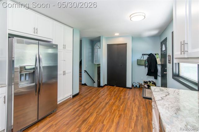 32704 Ann Arbor Trail, Westland, MI 48185