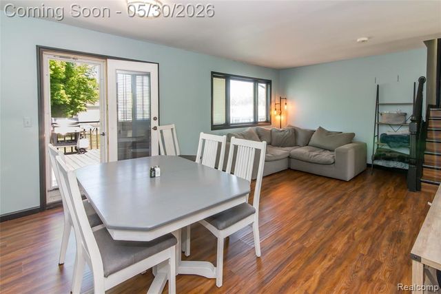 32704 Ann Arbor Trail, Westland, MI 48185