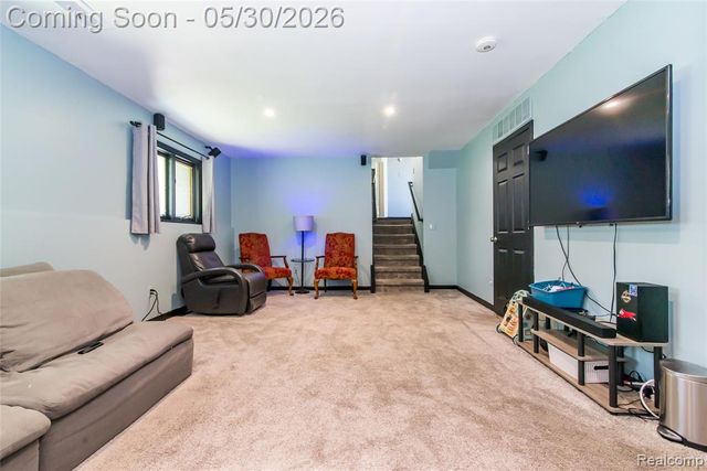 32704 Ann Arbor Trail, Westland, MI 48185