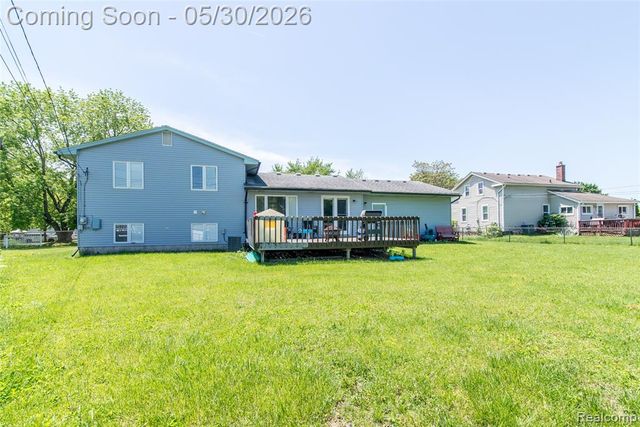 32704 Ann Arbor Trail, Westland, MI 48185