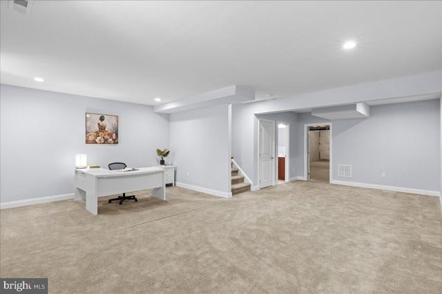 7 MAGPIE LN, Princeton, NJ 08540