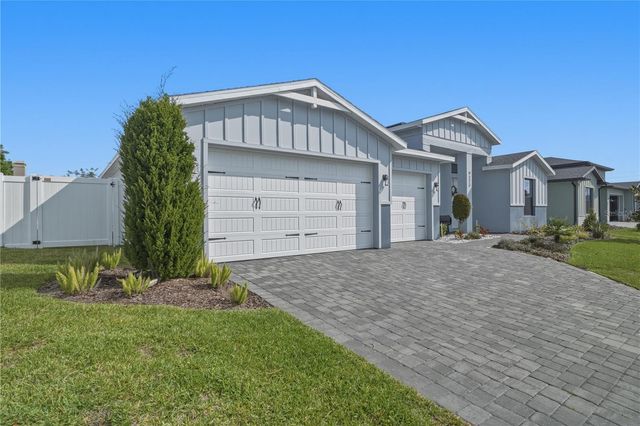 9223 EAGLES PERCH PLACE, Orlando, FL 32825