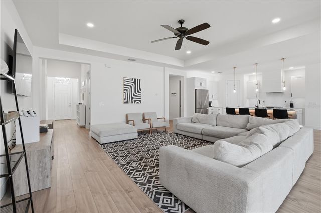 9223 EAGLES PERCH PLACE, Orlando, FL 32825