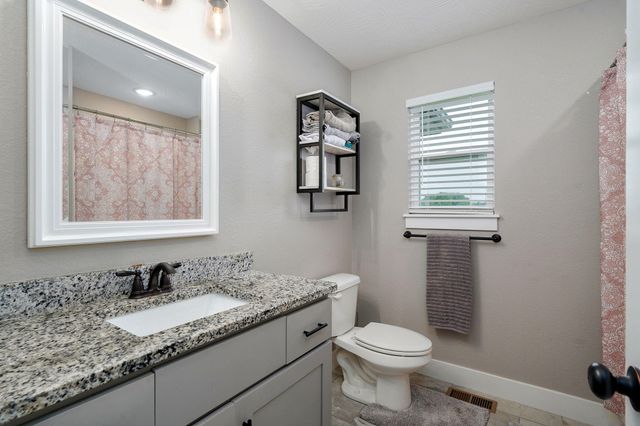 917 West Charlotte Street, Republic, MO 65738