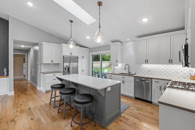 3401 Harding Street NE, Saint Anthony, MN 55418