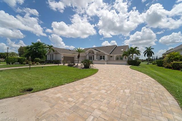 16918 Timberlakes DR, Fort Myers, FL 33908