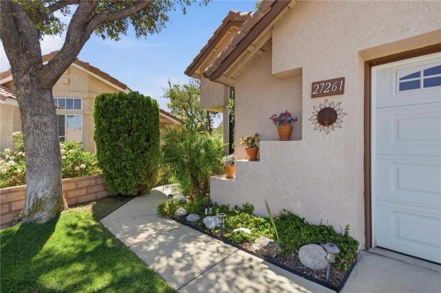27261 Prominence Road, Menifee, CA 92586