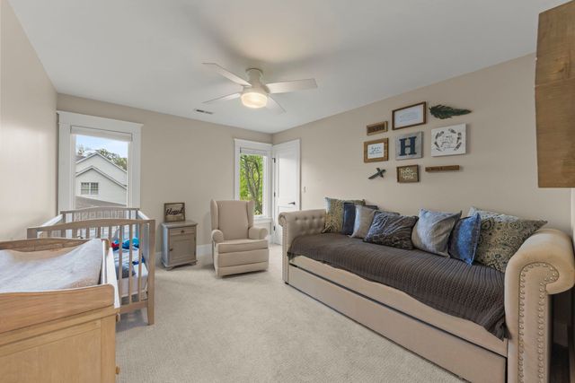 451 Lowell Avenue, Glen Ellyn, IL 60137