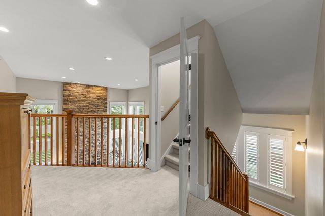 451 Lowell Avenue, Glen Ellyn, IL 60137