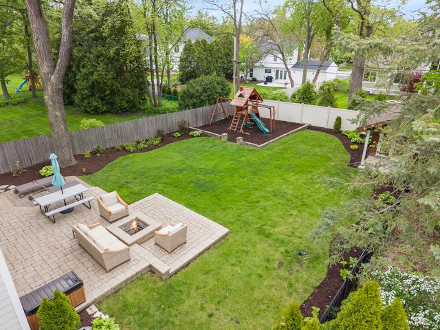 451 Lowell Avenue, Glen Ellyn, IL 60137