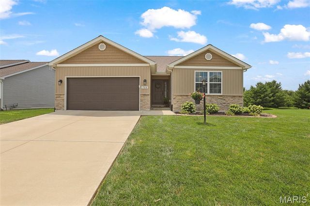 7016 Augusta Drive, Glen Carbon, IL 62034