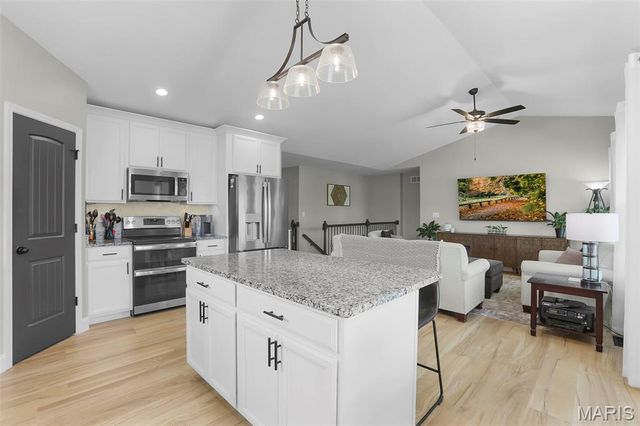 7016 Augusta Drive, Glen Carbon, IL 62034