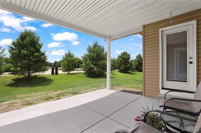 7016 Augusta Drive, Glen Carbon, IL 62034