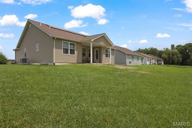 7016 Augusta Drive, Glen Carbon, IL 62034