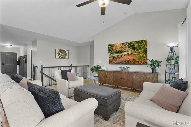 7016 Augusta Drive, Glen Carbon, IL 62034