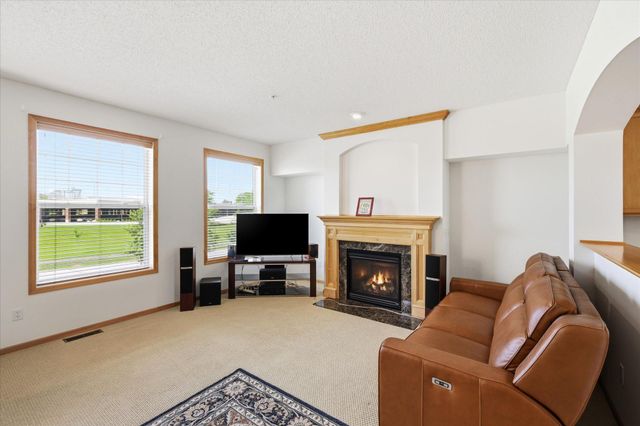 8262 Labont Way 5, Eden Prairie, MN 55344