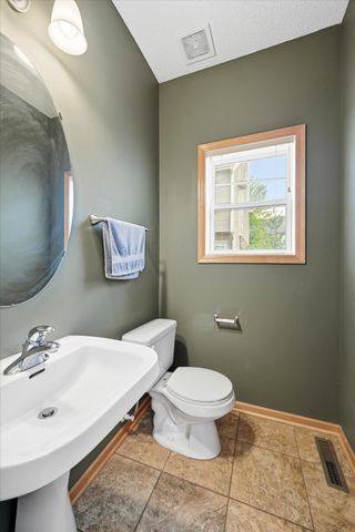8262 Labont Way 5, Eden Prairie, MN 55344