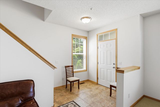 8262 Labont Way 5, Eden Prairie, MN 55344
