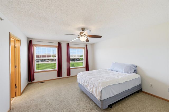 8262 Labont Way 5, Eden Prairie, MN 55344