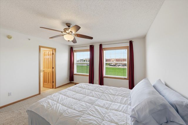 8262 Labont Way 5, Eden Prairie, MN 55344
