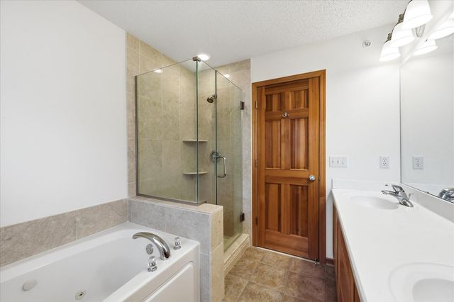 8262 Labont Way 5, Eden Prairie, MN 55344