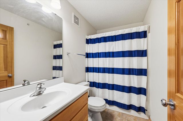 8262 Labont Way 5, Eden Prairie, MN 55344