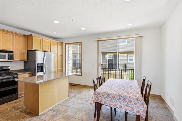 8262 Labont Way 5, Eden Prairie, MN 55344