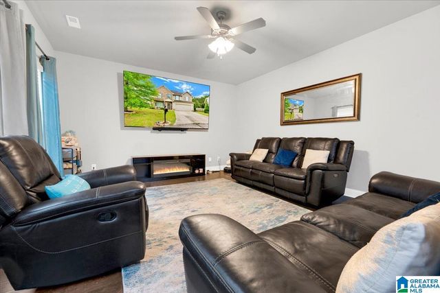 5146 MEADOWCREEK COURT, Bessemer, AL 35022