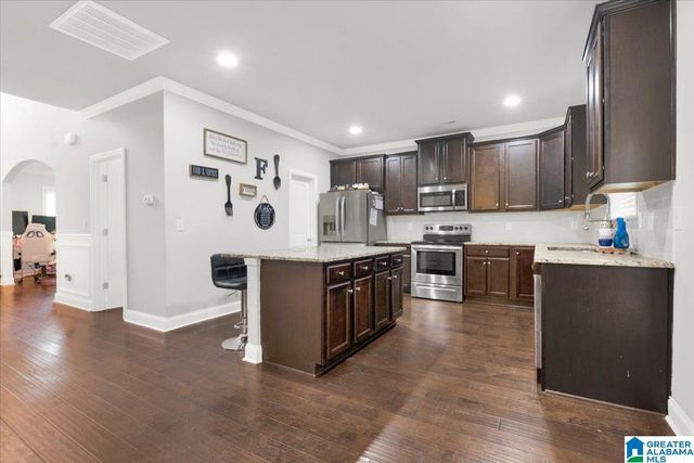 5146 MEADOWCREEK COURT, Bessemer, AL 35022
