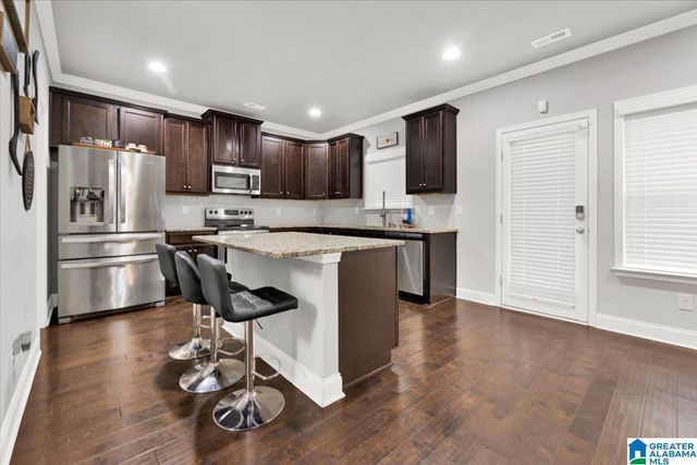 5146 MEADOWCREEK COURT, Bessemer, AL 35022