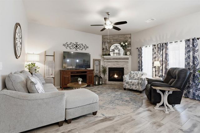 12120 Brinley Reign Drive, Yukon, OK 73099