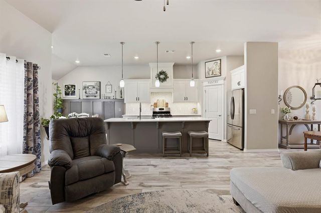 12120 Brinley Reign Drive, Yukon, OK 73099