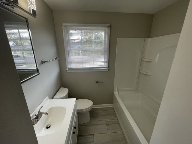 2306 Hammond Dr, Nashville, TN 37208