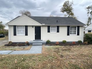 2306 Hammond Dr, Nashville, TN 37208