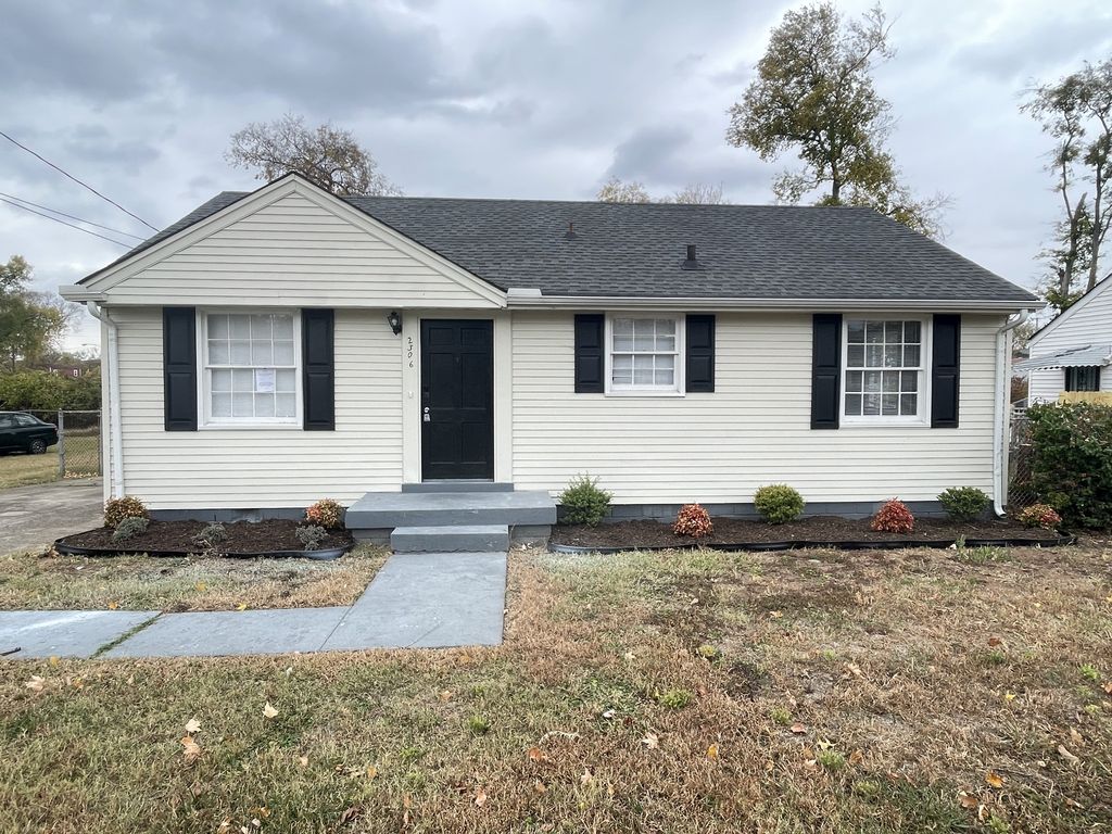 2306 Hammond Dr, Nashville, TN 37208