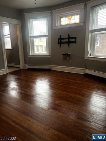 48 Dayton Street, Newark, NJ 07114