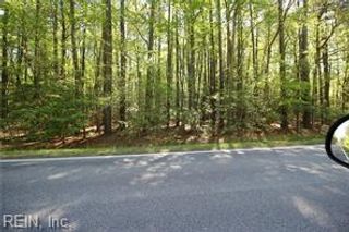 25+AC Buckley Hall RD, Mathews, VA 23109