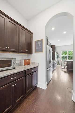 8045 Still Spring Ridge Dr, Nashville, TN 37221