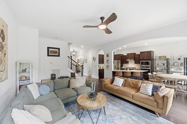 8045 Still Spring Ridge Dr, Nashville, TN 37221