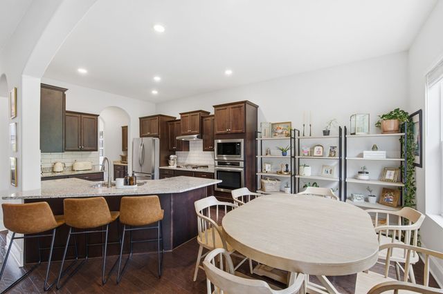 8045 Still Spring Ridge Dr, Nashville, TN 37221