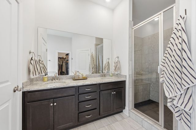 8045 Still Spring Ridge Dr, Nashville, TN 37221