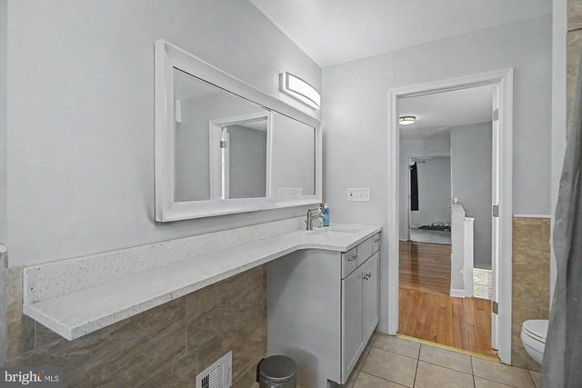 4922 IVANHOE AVE, Baltimore, MD 21212
