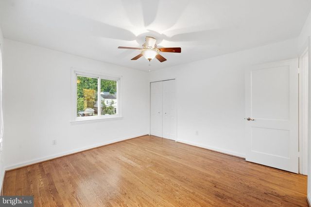 2304 FAIRVIEW TER, Alexandria, VA 22303