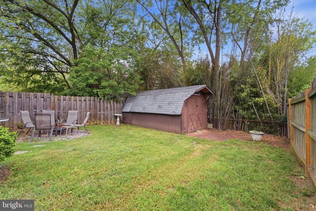 2304 FAIRVIEW TER, Alexandria, VA 22303