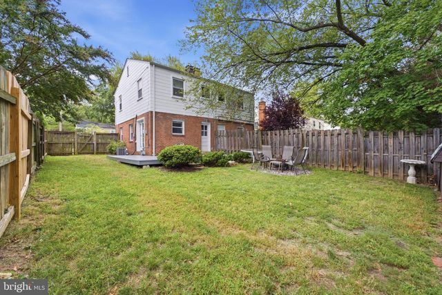 2304 FAIRVIEW TER, Alexandria, VA 22303