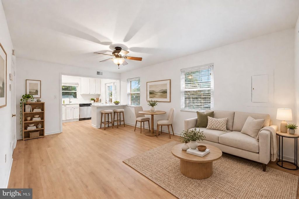 2304 FAIRVIEW TER, Alexandria, VA 22303