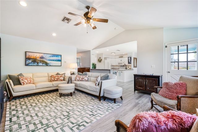 20520 Pine Tree LN, Estero, FL 33928